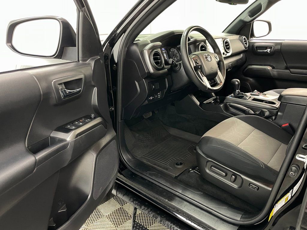 Used 2023 Toyota Tacoma TRD Sport AWD/4WD image 20