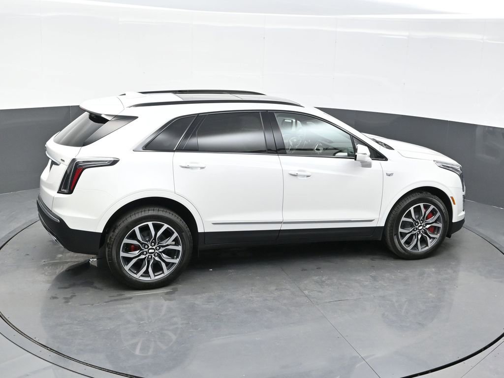 New 2025 Cadillac XT5 Sportv w/ LPO, Floor Liner Package image 27