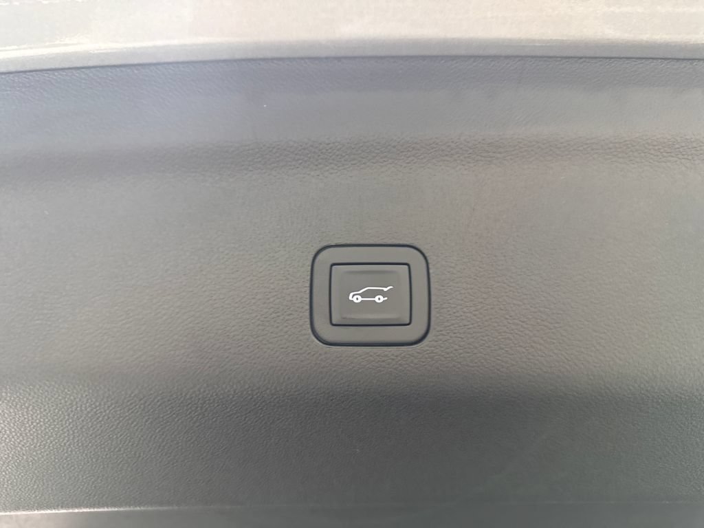 New 2026 Chevrolet Suburban Z71 w/ Z71 Off-Road Package AWD/4WD image 49