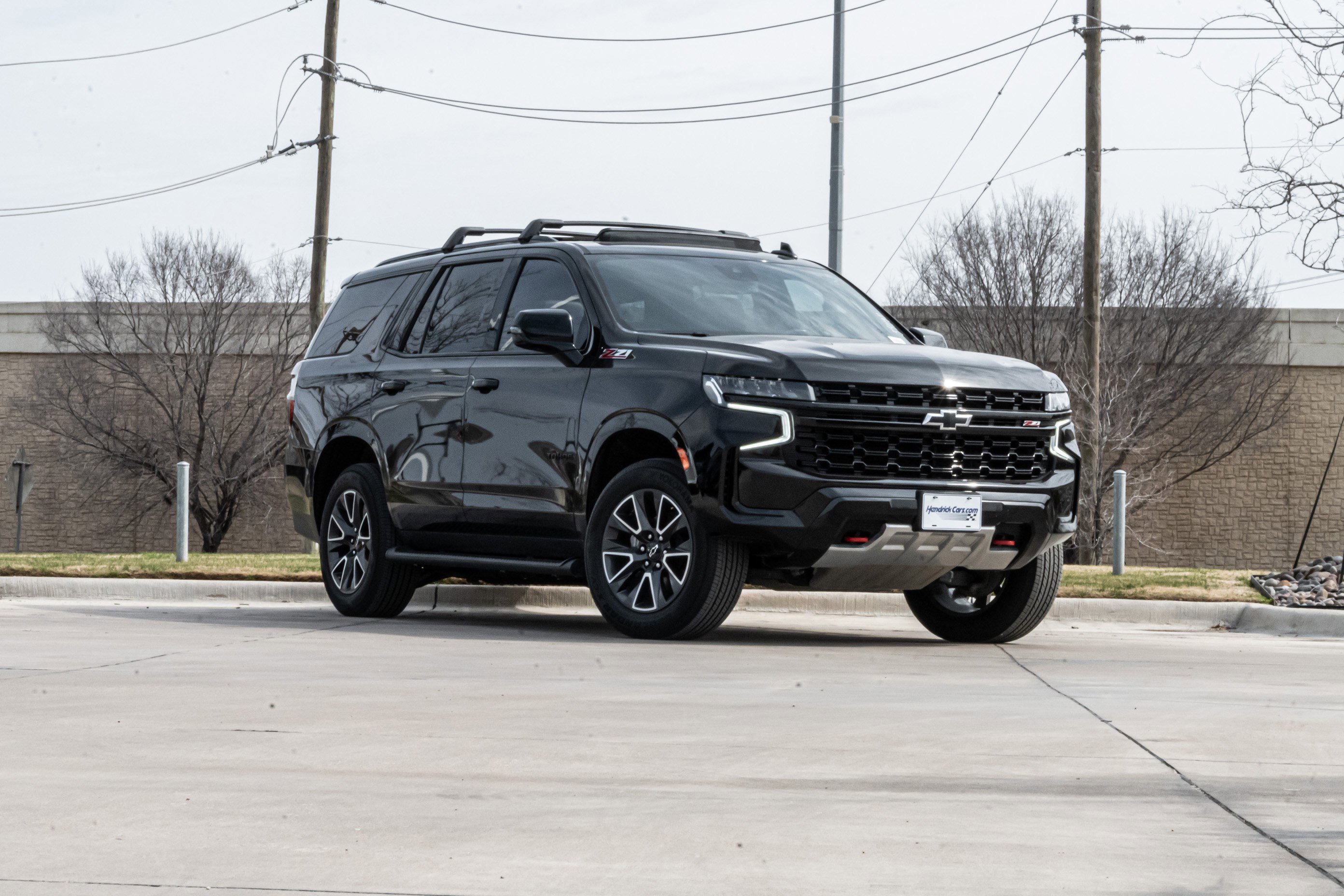 Used 2023 Chevrolet Tahoe Z71 w/ Luxury Package image 2