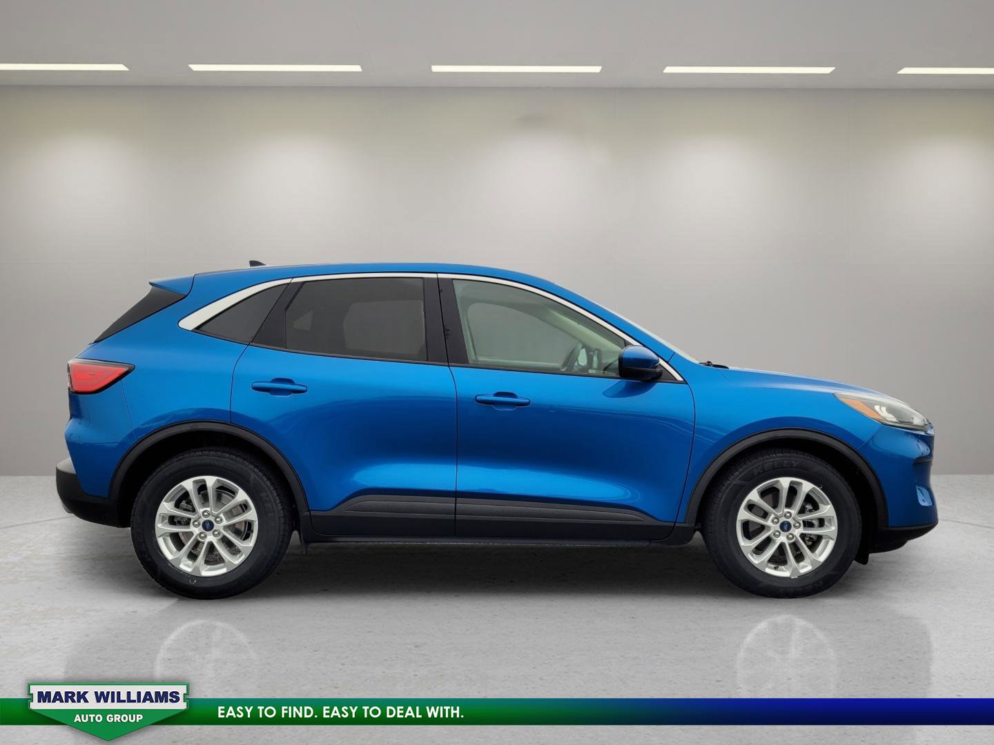 Certified 2020 Ford Escape SE image 9