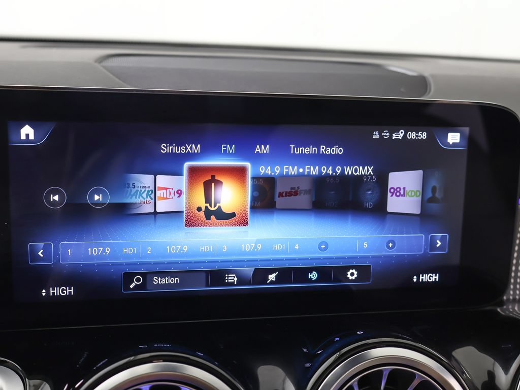 Used 2022 Mercedes-Benz GLB 250 4MATIC image 47