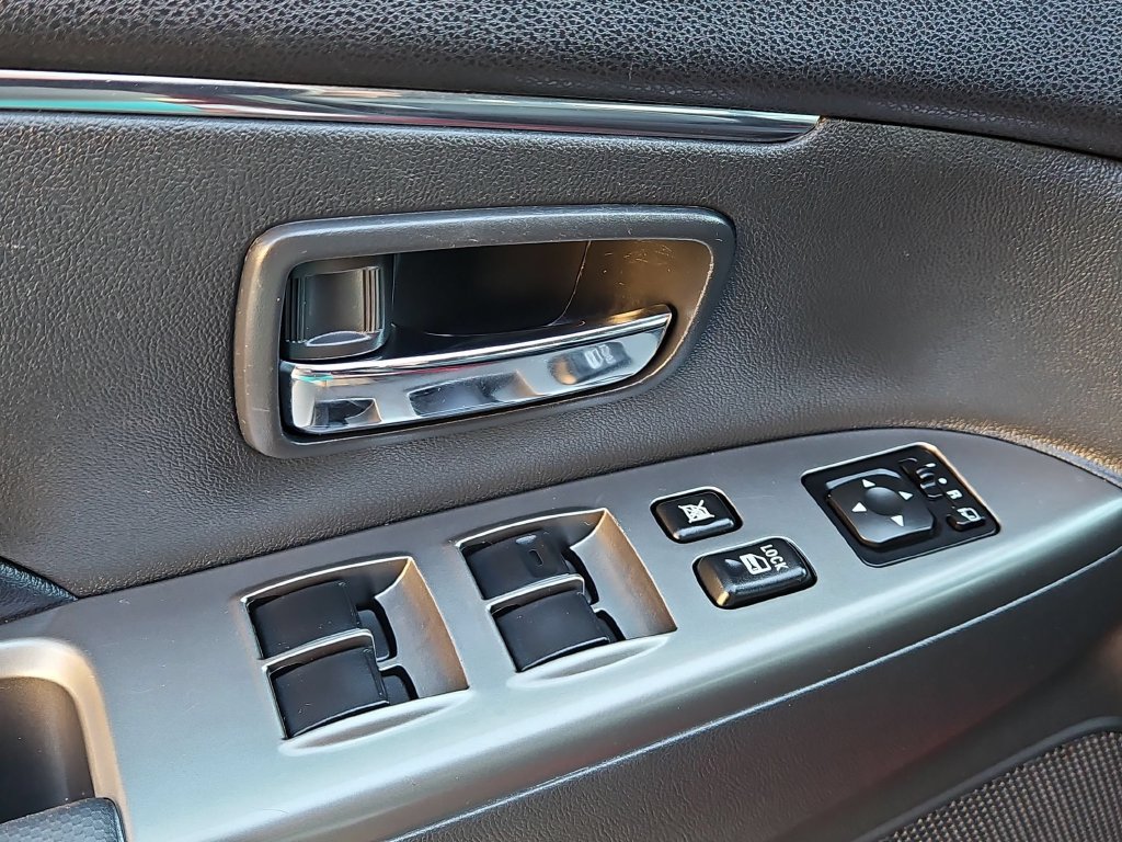 Used 2025 Mitsubishi Outlander Sport AWD image 13