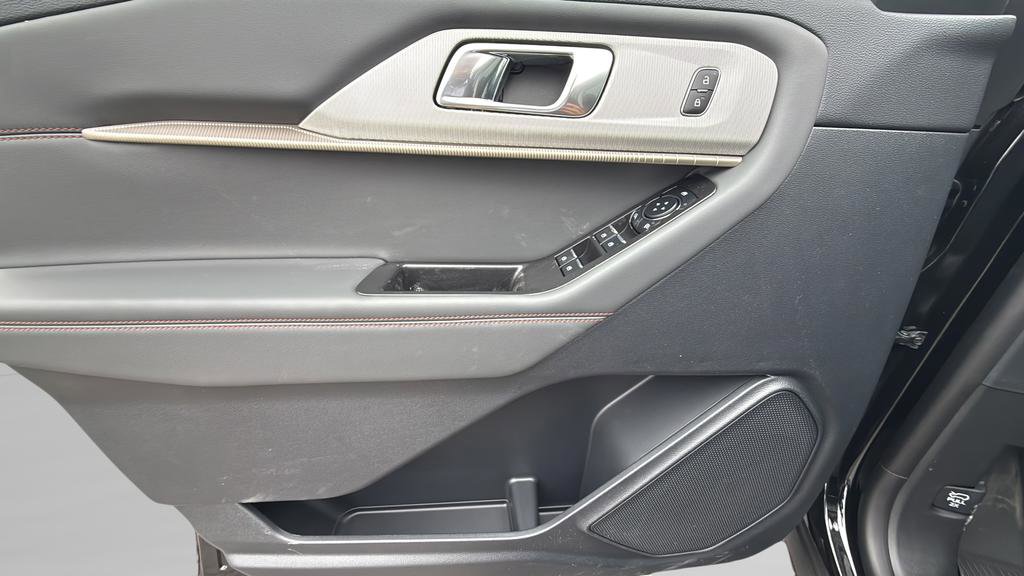 New 2026 Ford Explorer Active w/ Active Comfort Package image 22
