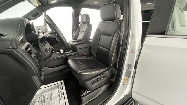 Used 2023 Chevrolet Suburban Premier image 32