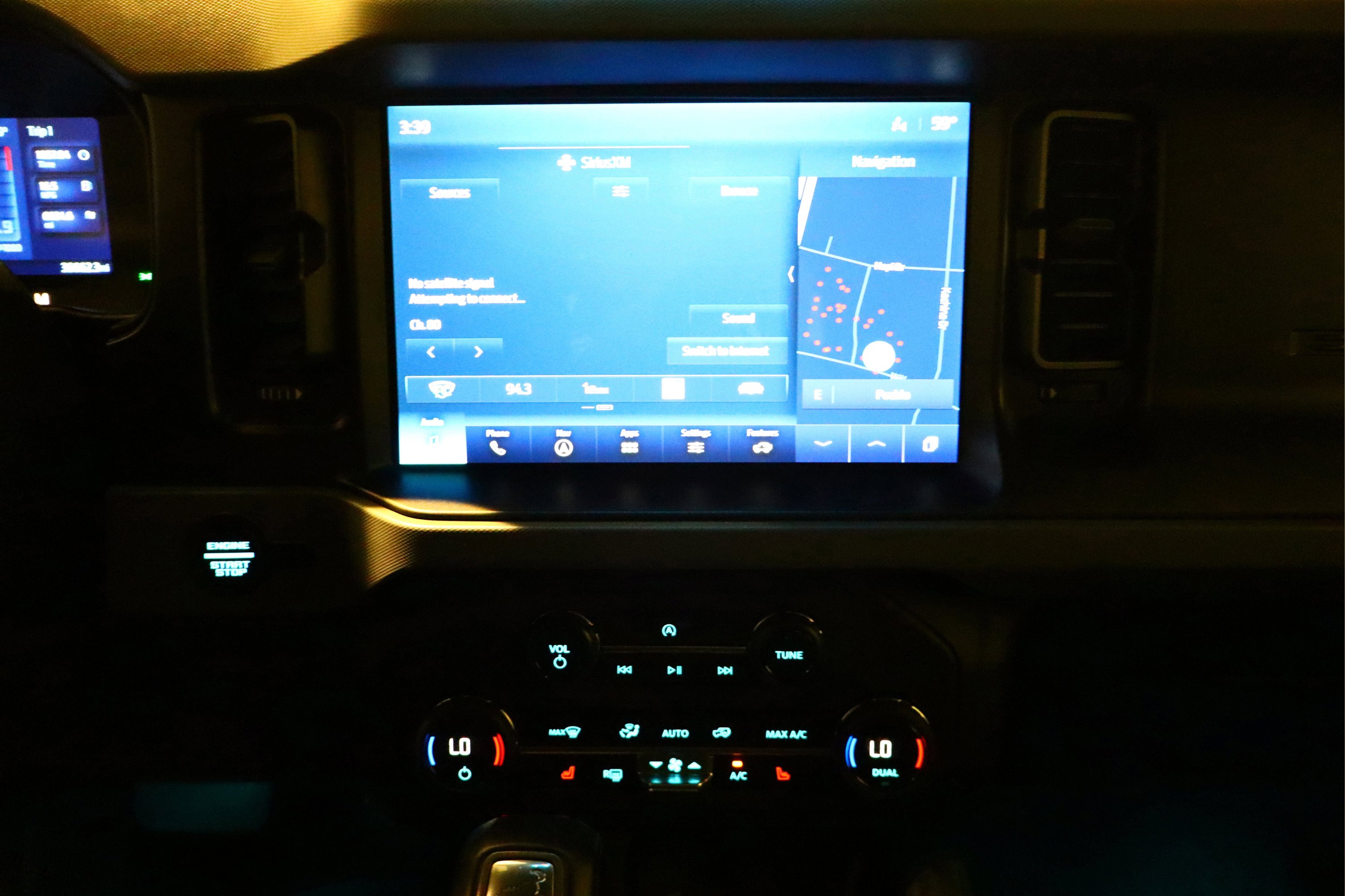 Used 2023 Ford Bronco Everglades image 23