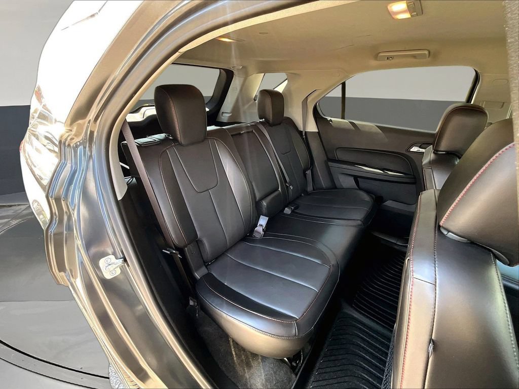 Used 2017 Chevrolet Equinox Premier w/ Enhanced Convenience Package FWD image 27