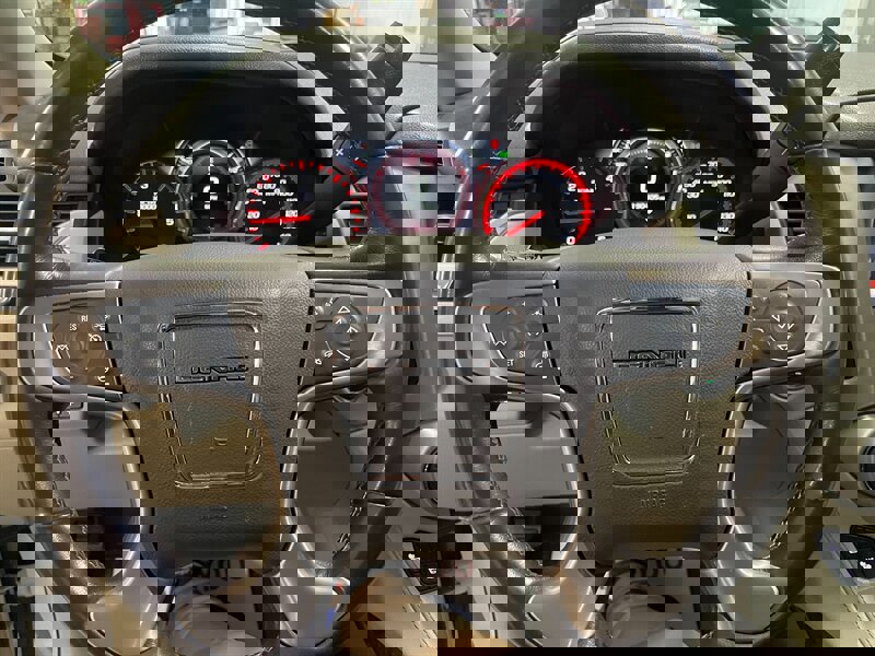 Used 2015 GMC Yukon XL Denali w/ Touring Package AWD/4WD image 7