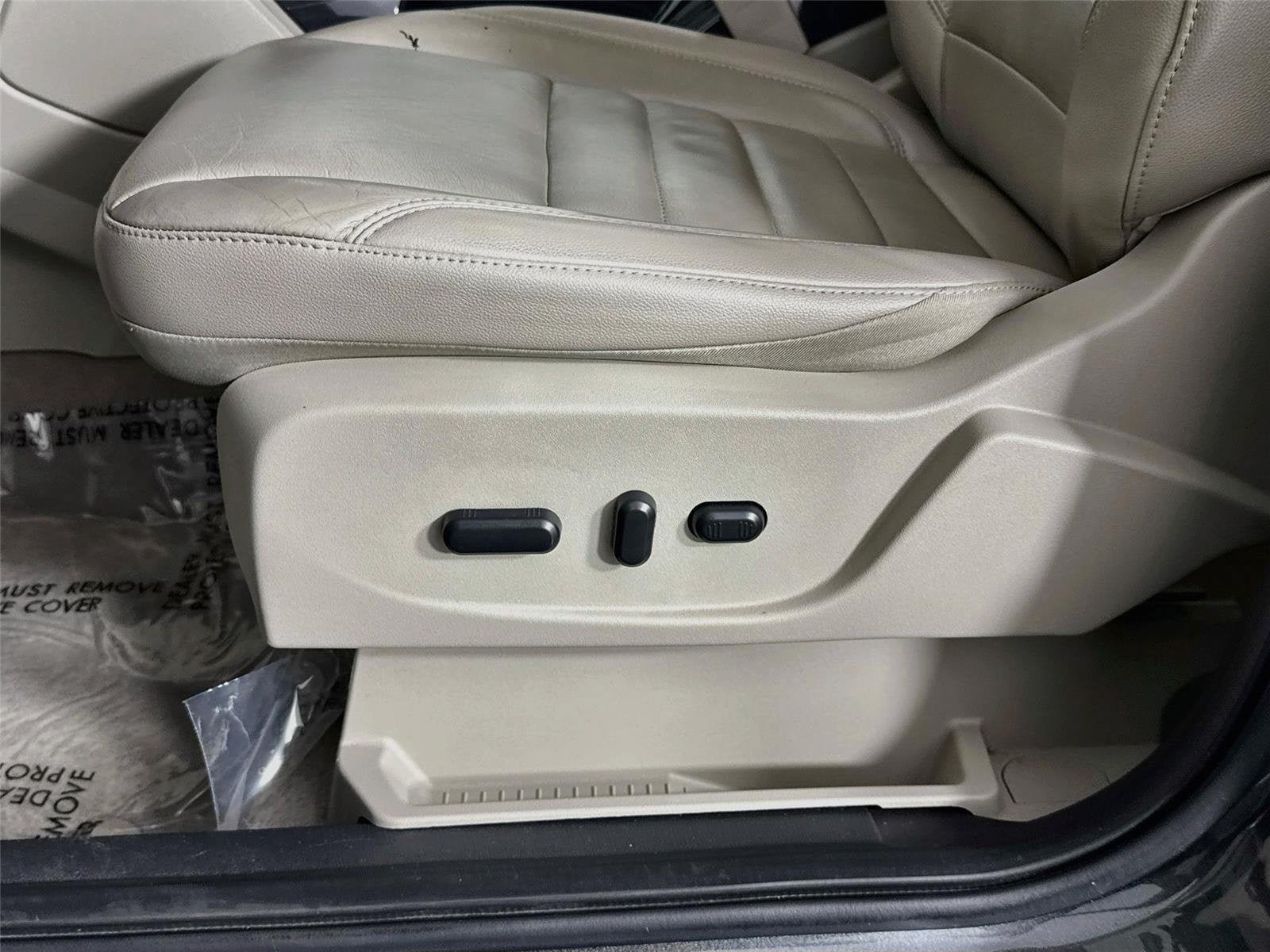 Used 2016 Ford Escape Titanium FWD image 19