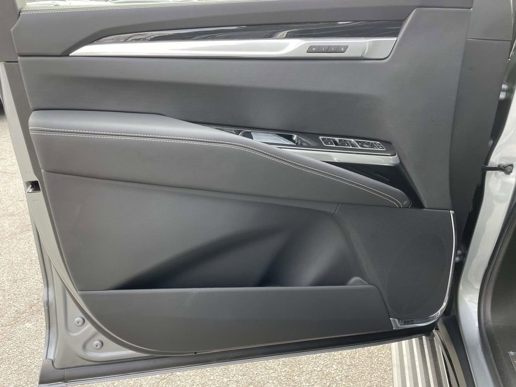 New 2026 Cadillac Escalade Sport w/ LPO, ONYX Package image 16