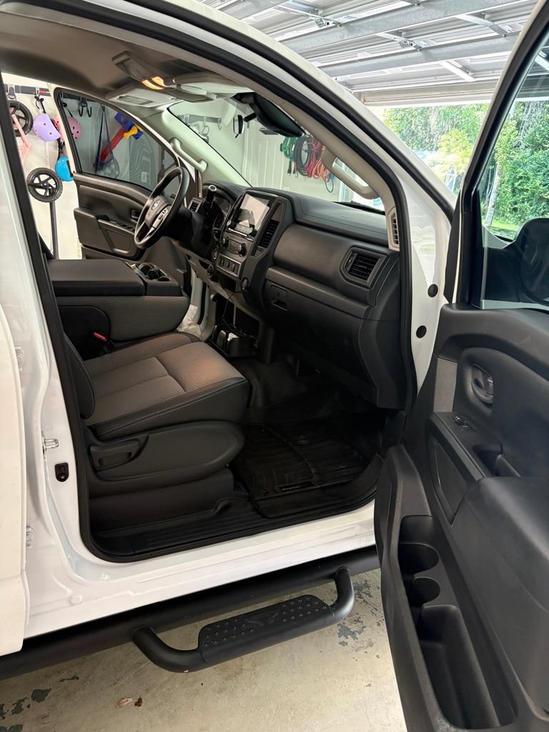 Used 2021 Nissan Titan S w/ HD Front GAWR Package AWD/4WD image 13