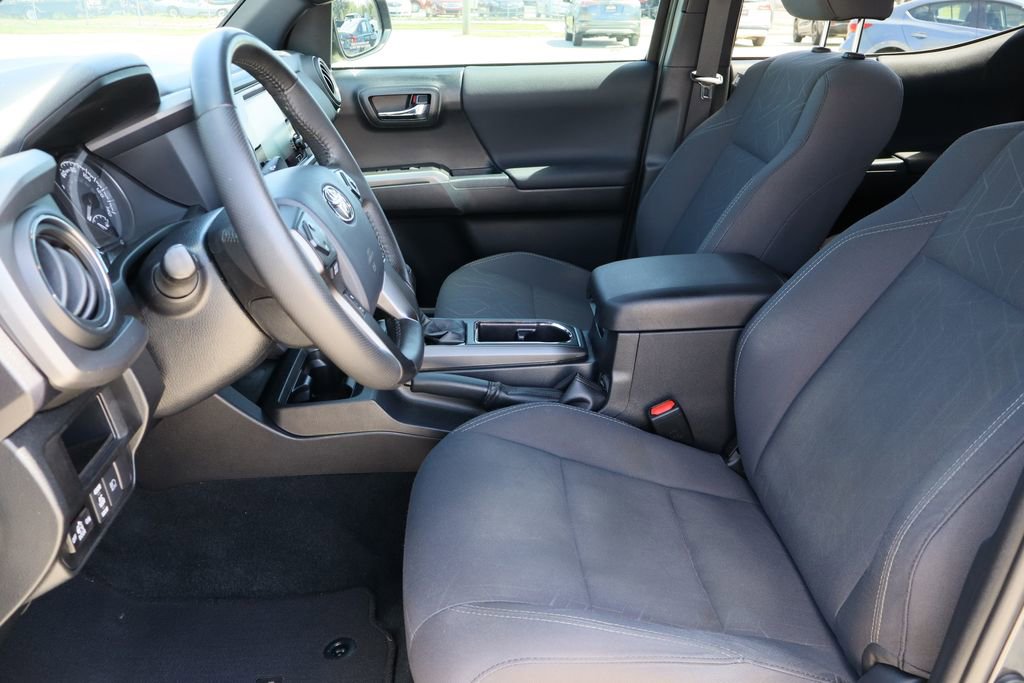 Used 2019 Toyota Tacoma TRD Off-Road w/ Technology Package image 20