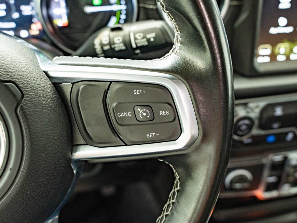 Used 2021 Jeep Wrangler Unlimited Sahara AWD/4WD image 26