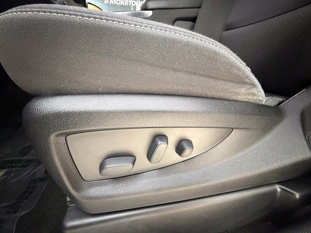 Used 2018 Chevrolet Silverado 1500 LT w/ All Star Edition AWD/4WD image 28