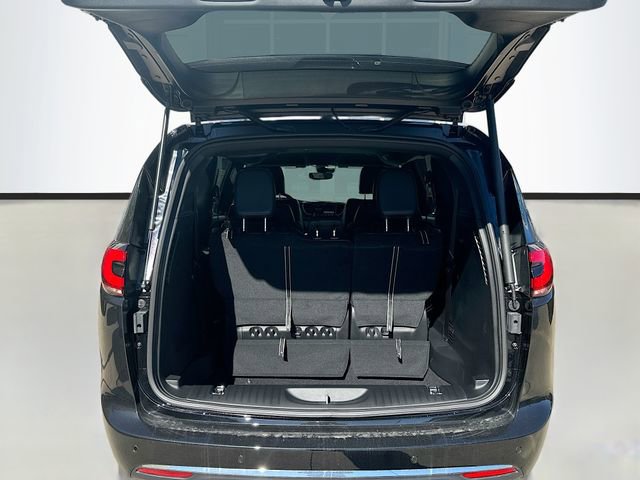New 2026 Chrysler Pacifica Select image 27