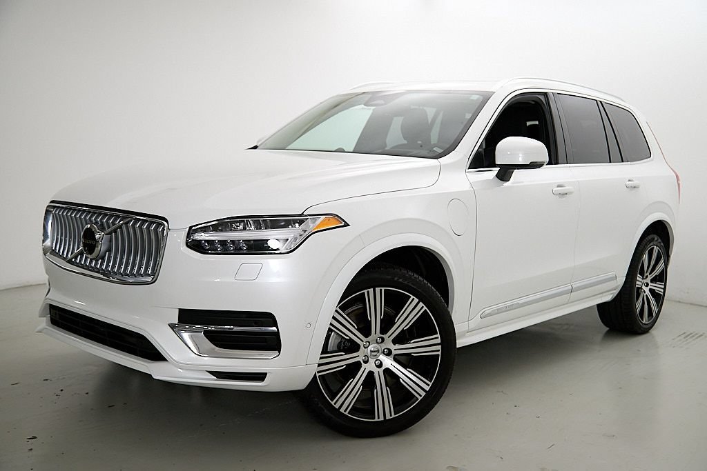 Used 2024 Volvo XC90 T8 Ultimate w/ Lounge Package AWD/4WD image 2