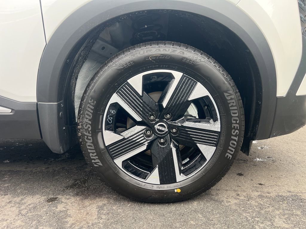New 2026 Nissan Kicks SV image 14