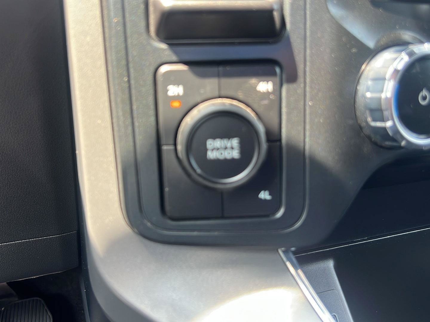Used 2026 Ford F150 XLT w/ Equipment Group 302A MID AWD/4WD image 30