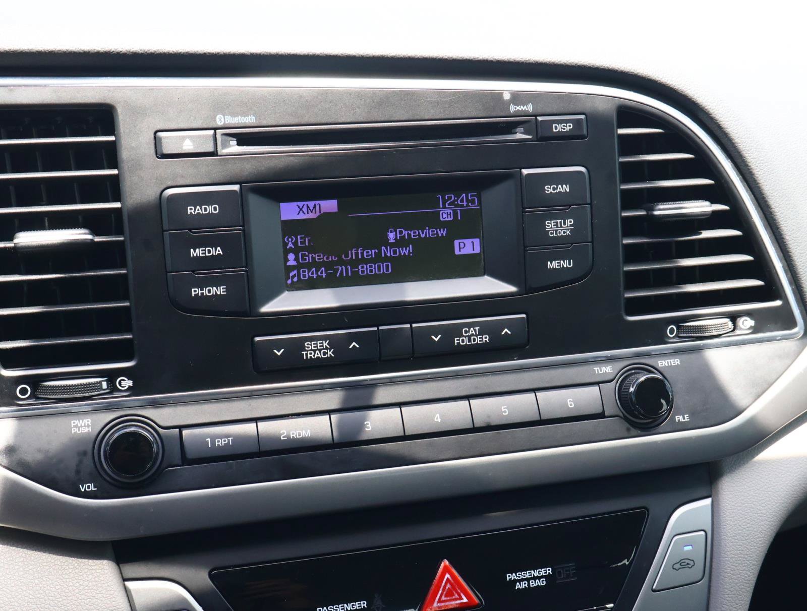 Used 2017 Hyundai Elantra SE FWD image 16