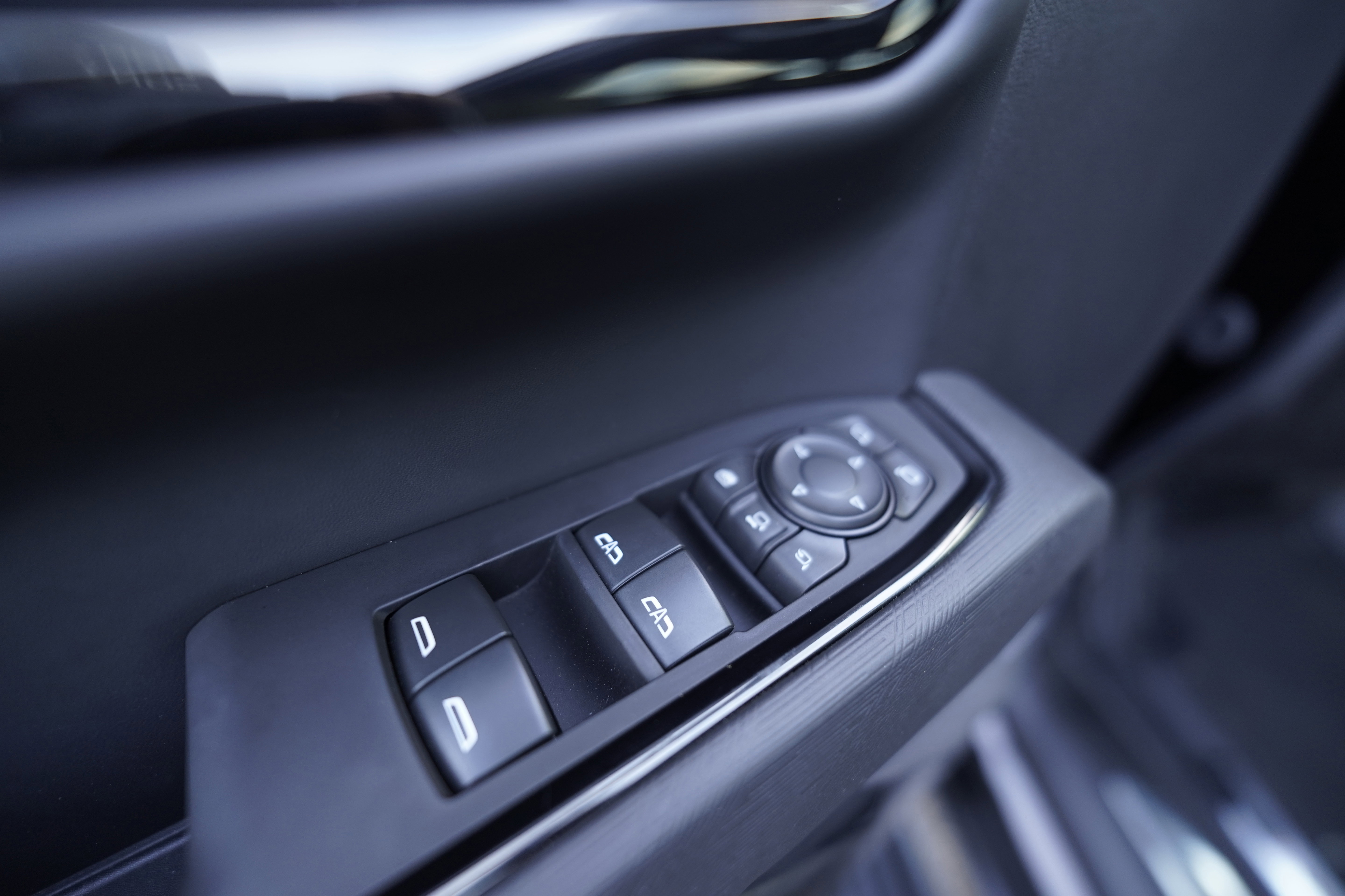 Used 2025 GMC Sierra 2500 AT4X image 19