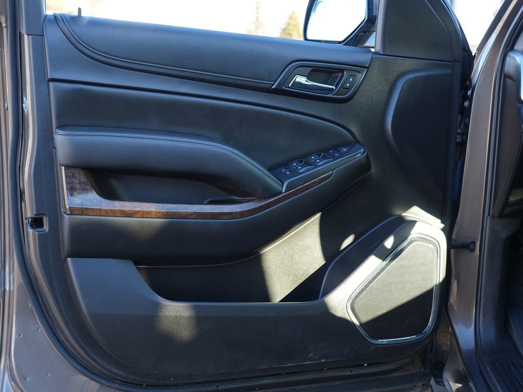 Used 2016 Chevrolet Suburban LS image 14