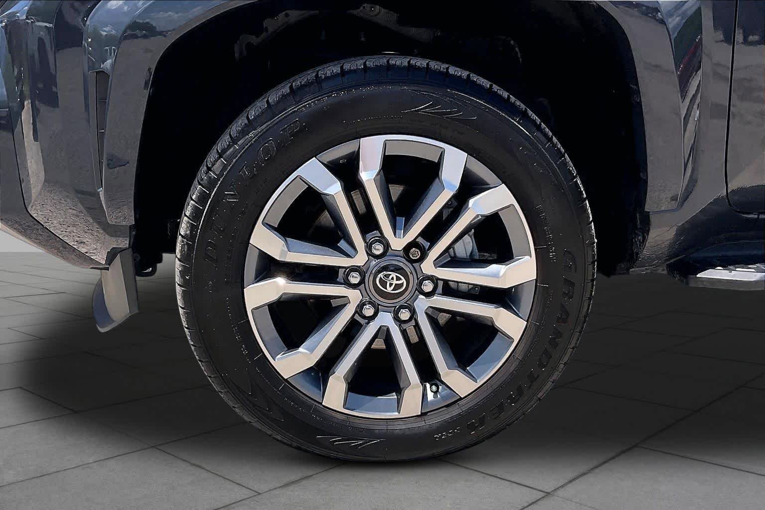 Used 2026 Toyota 4Runner Limited AWD/4WD image 11