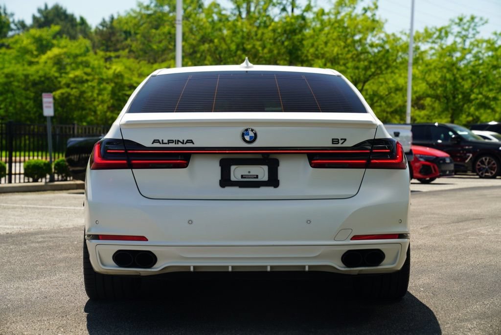 Used 2022 BMW ALPINA B7 xDrive w/ Luxury Rear Seating Package AWD/4WD image 14