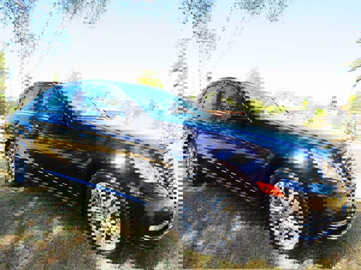 Used 2011 Mercedes-Benz E 550 Sport image 10