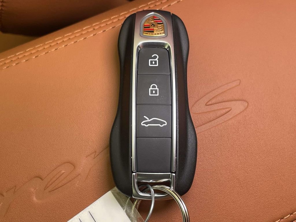 Used 2025 Porsche 911 Carrera S image 41