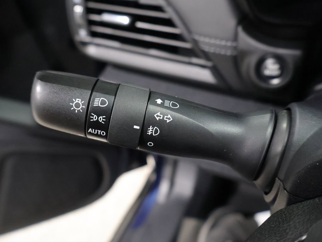 Used 2020 Subaru Outback Premium image 35