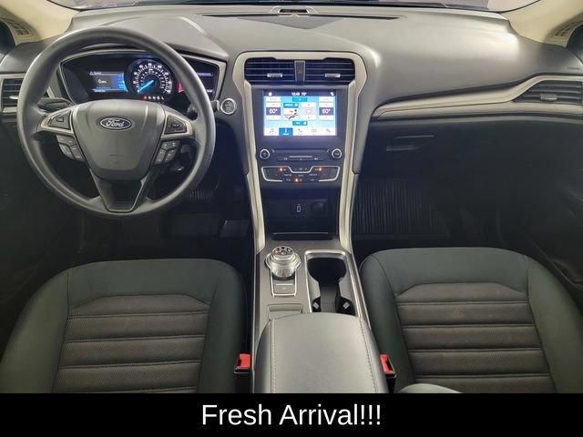 Used 2018 Ford Fusion SE w/ Fusion SE Technology Package FWD image 20