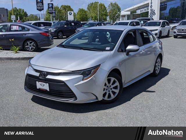 Used 2024 Toyota Corolla LE FWD image 1