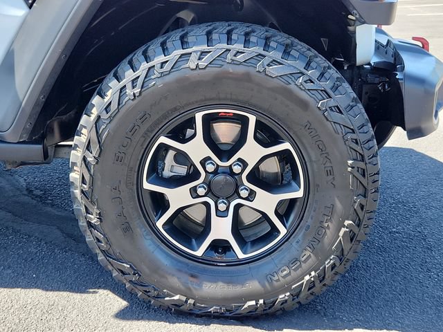 Used 2021 Jeep Wrangler Unlimited Rubicon w/ Cold Weather Group AWD/4WD image 23