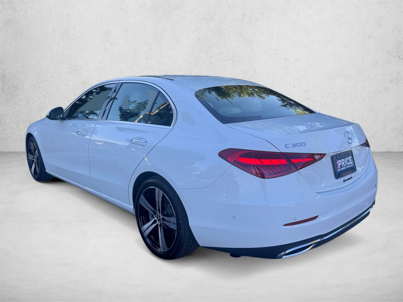 Certified 2025 Mercedes-Benz C 300 4MATIC Sedan image 7