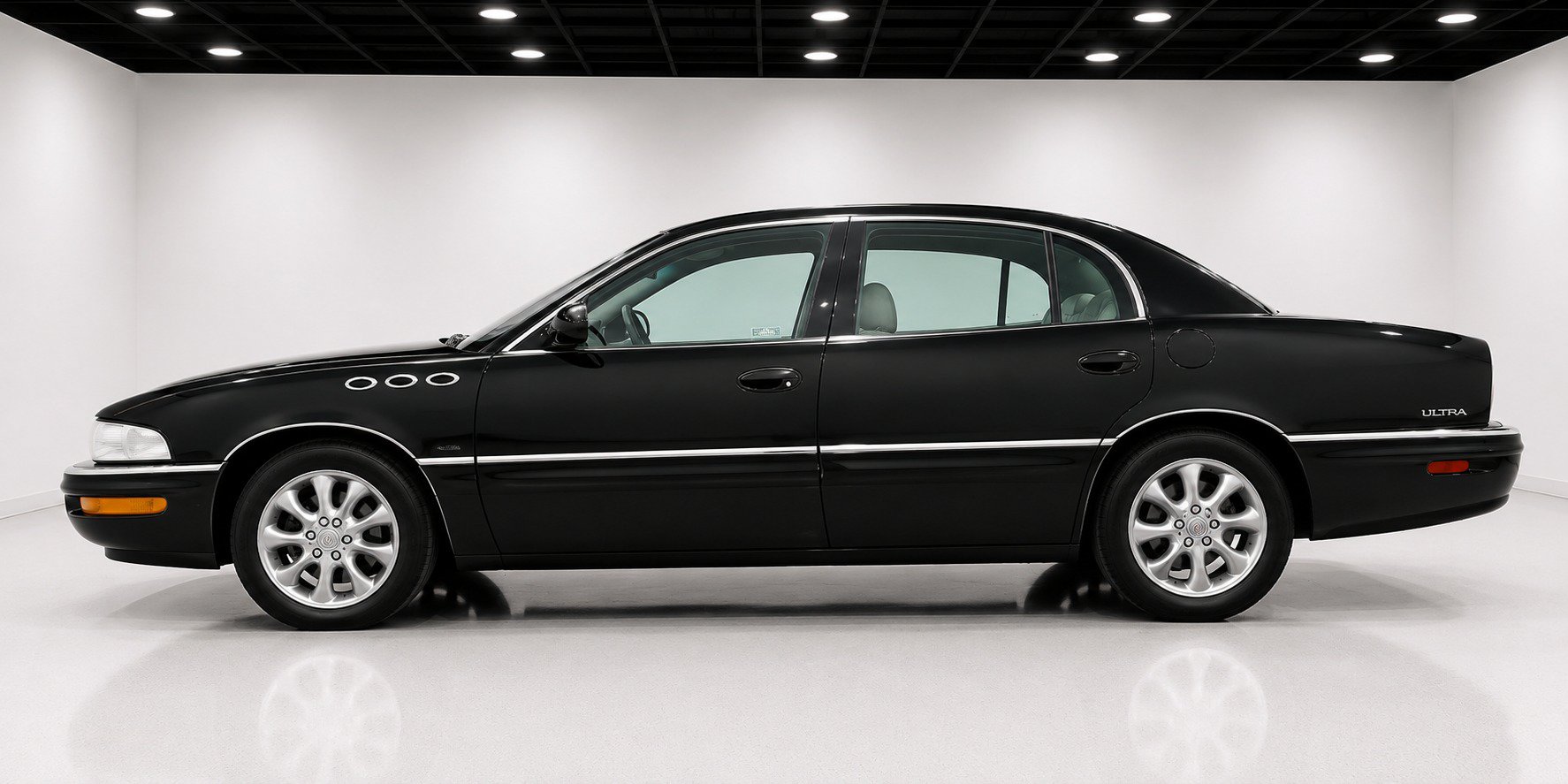 Used 2004 Buick Park Avenue Ultra w/ Ultra Luxury Package FWD image 1