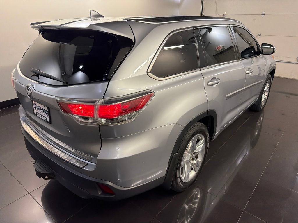 Used 2015 Toyota Highlander Limited AWD/4WD image 6