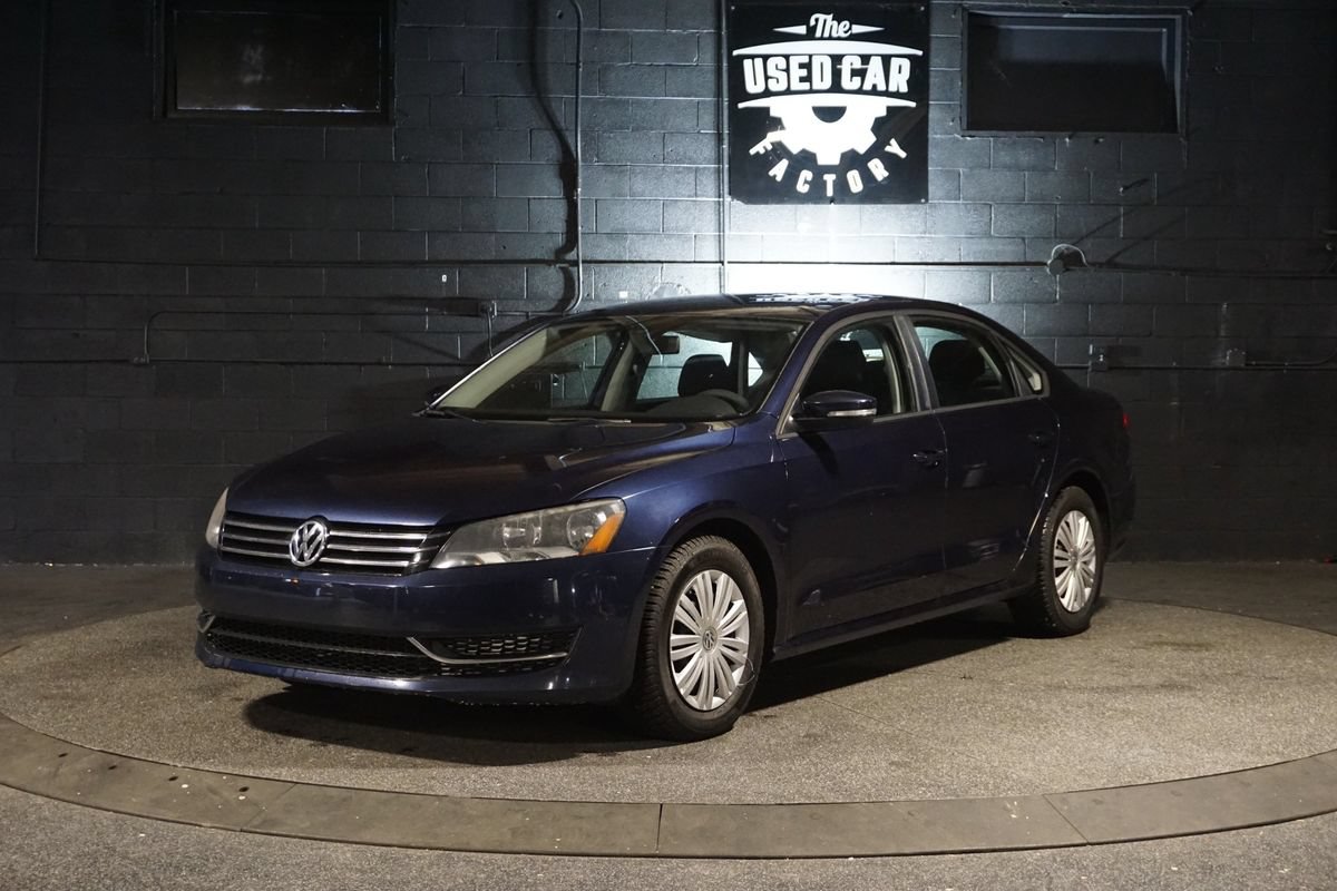 Used 2014 Volkswagen Passat 2.5 S FWD image 1