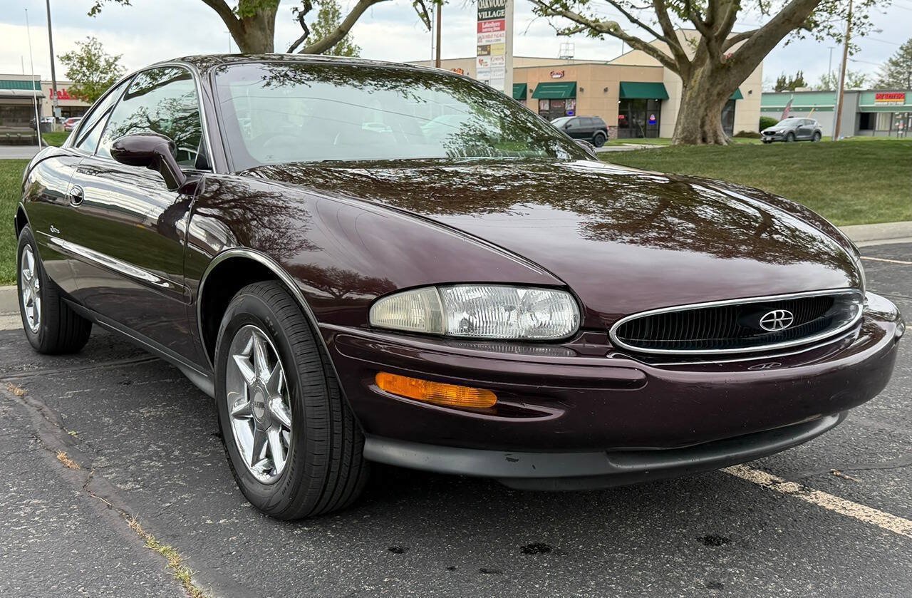 Used 1995 Buick Riviera Supercharged Coupe FWD image 4