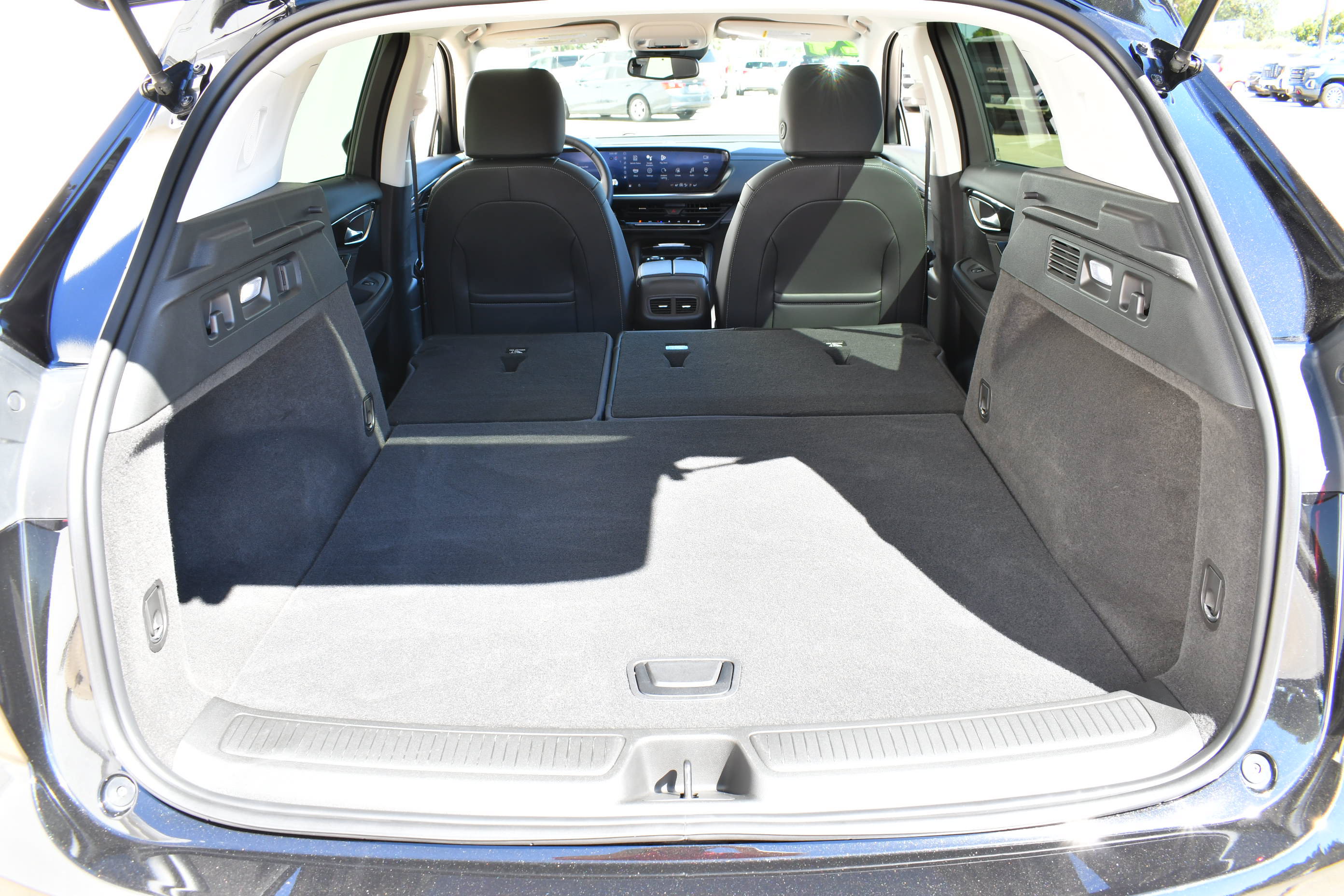 Used 2024 Buick Envision Preferred AWD/4WD image 9