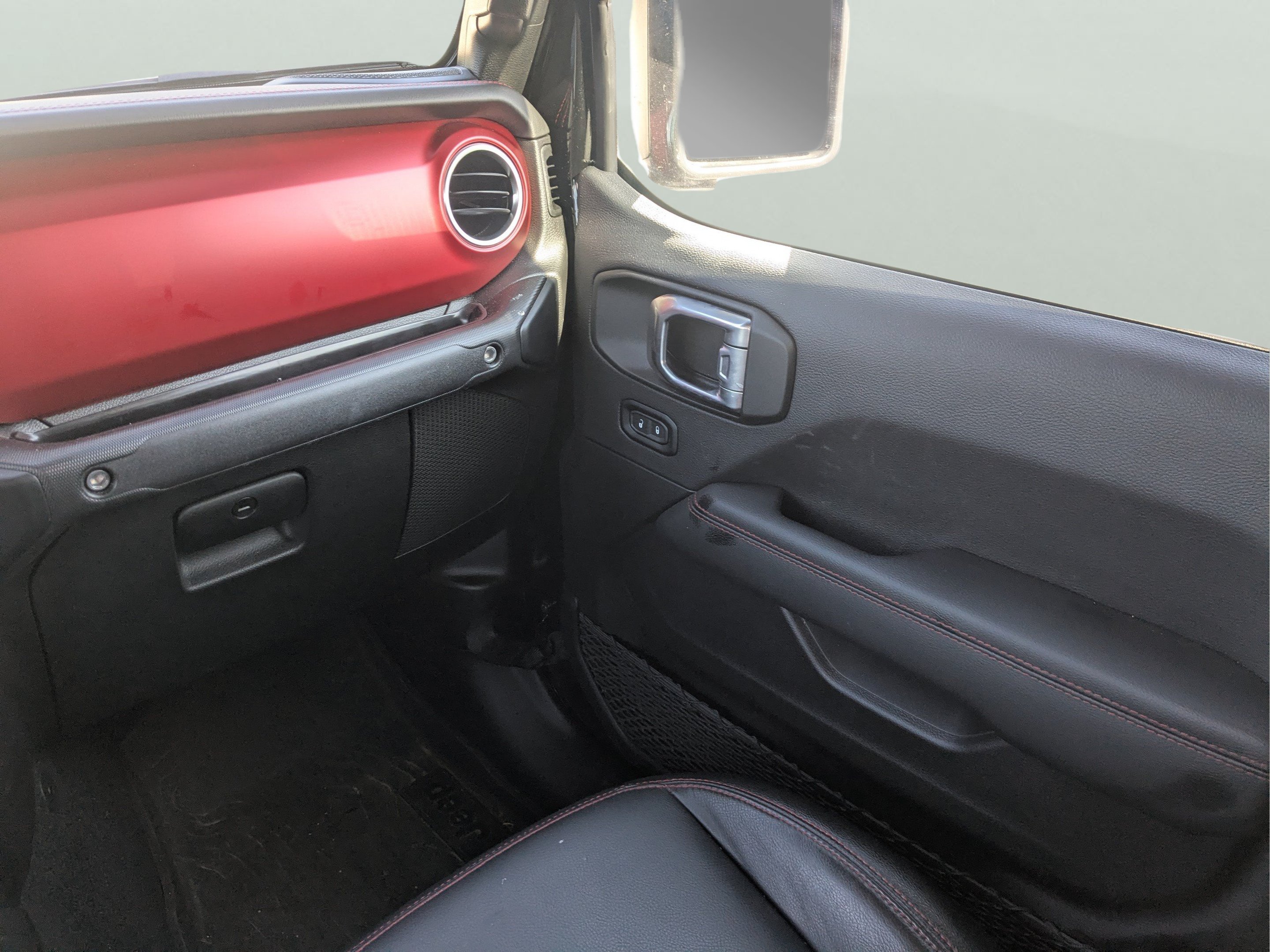 Used 2023 Jeep Gladiator Rubicon w/ LED Lighting Group AWD/4WD image 15