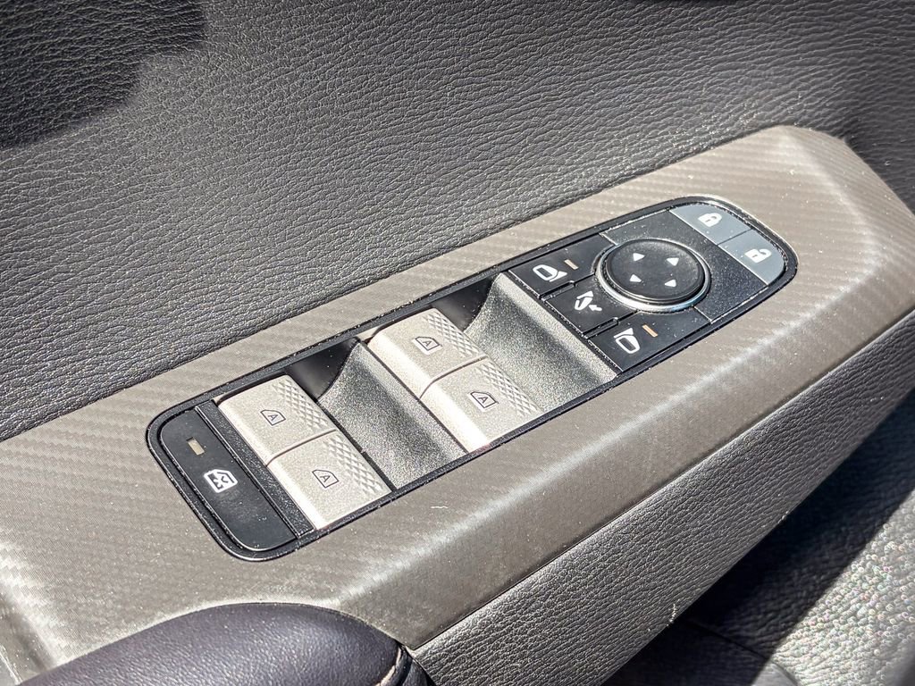 Used 2022 Mitsubishi Outlander SEL image 46