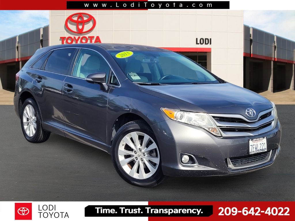 Used 2013 Toyota Venza LE image 1
