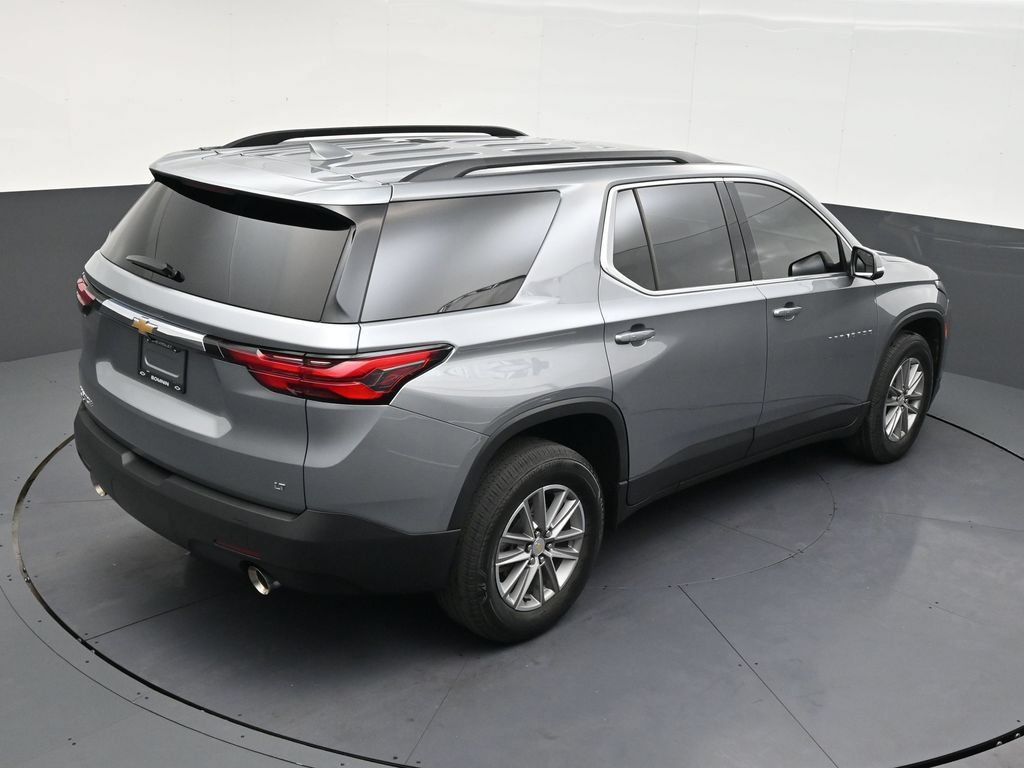 Used 2024 Chevrolet Traverse LT FWD image 16