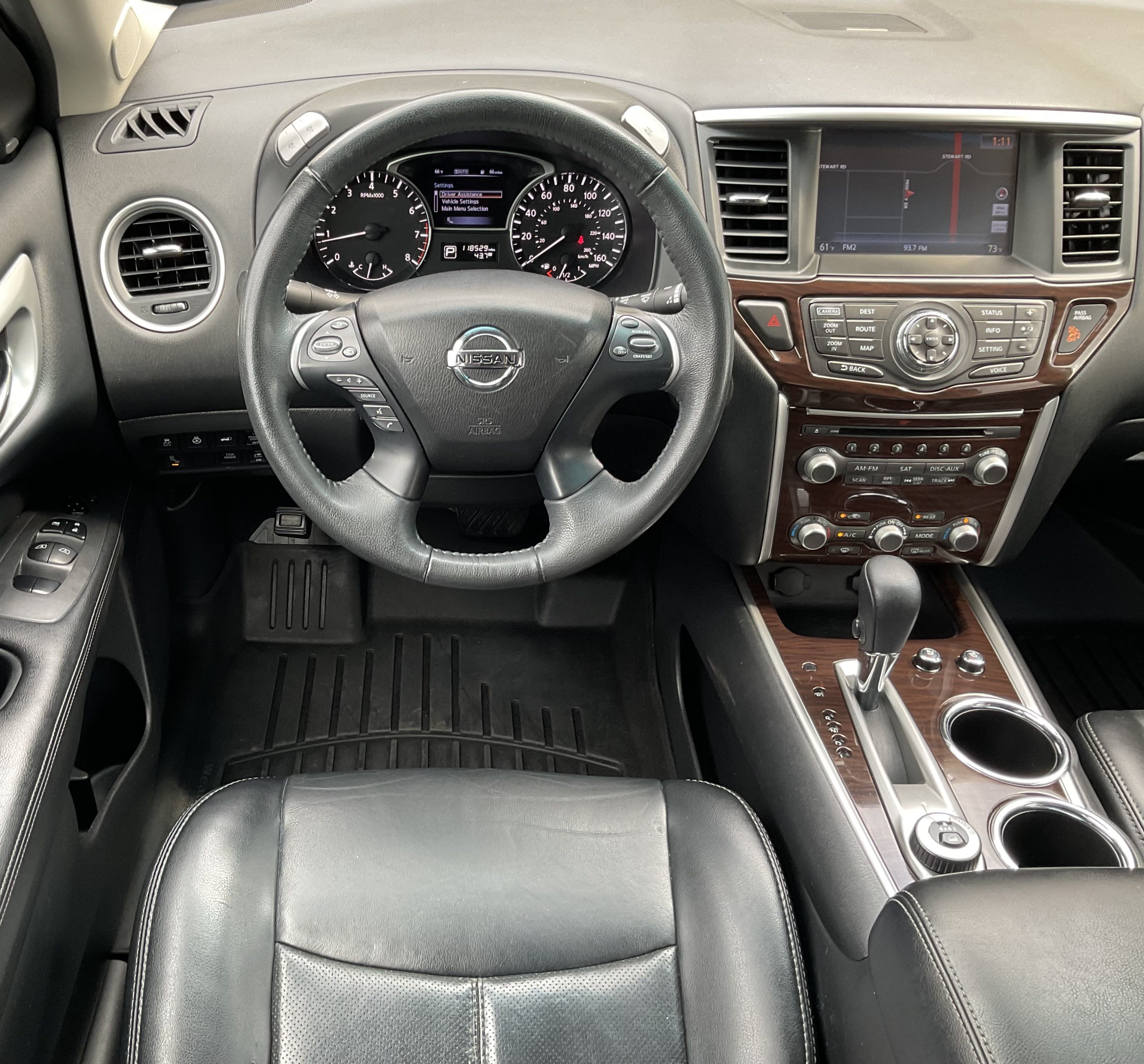 Used 2015 Nissan Pathfinder Platinum FWD image 24