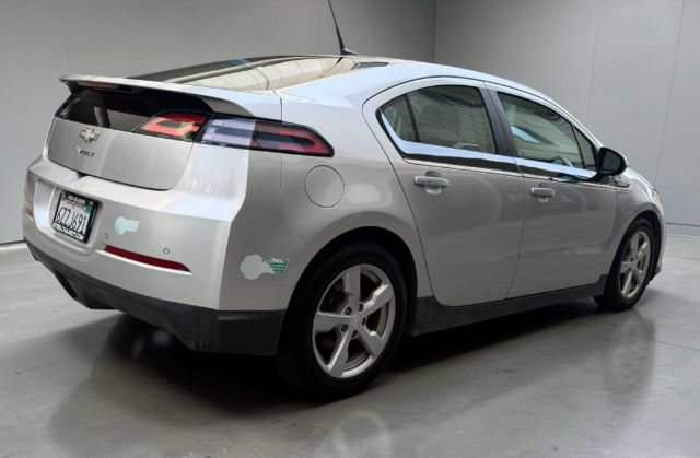 Used 2013 Chevrolet Volt Premium w/ Premium Trim Package FWD image 7