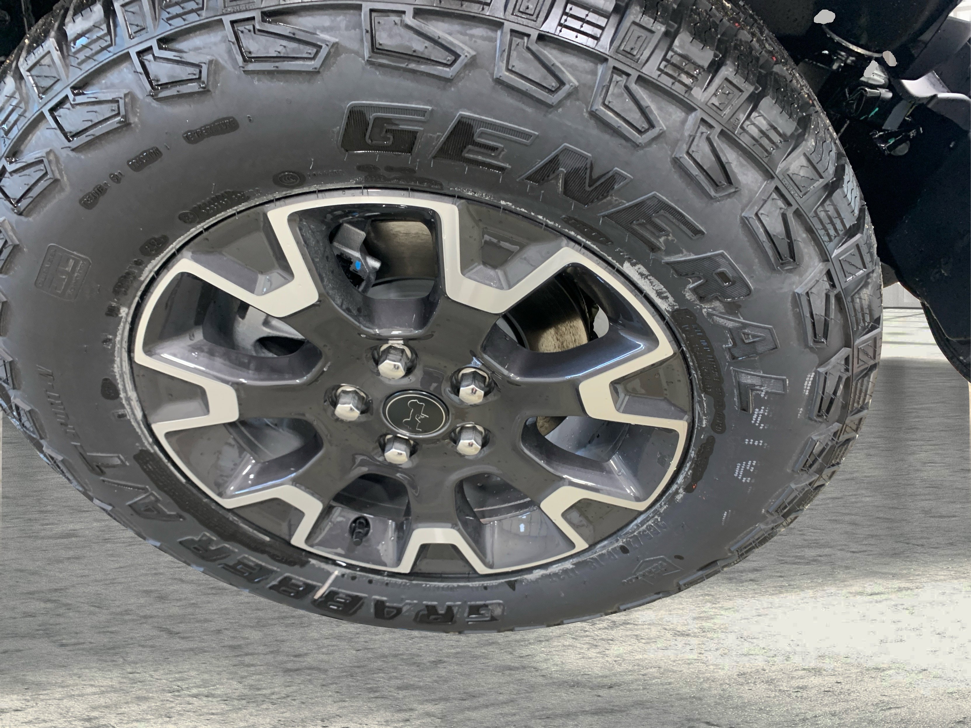 New 2025 Jeep Wrangler Sahara w/ Safety Group image 24