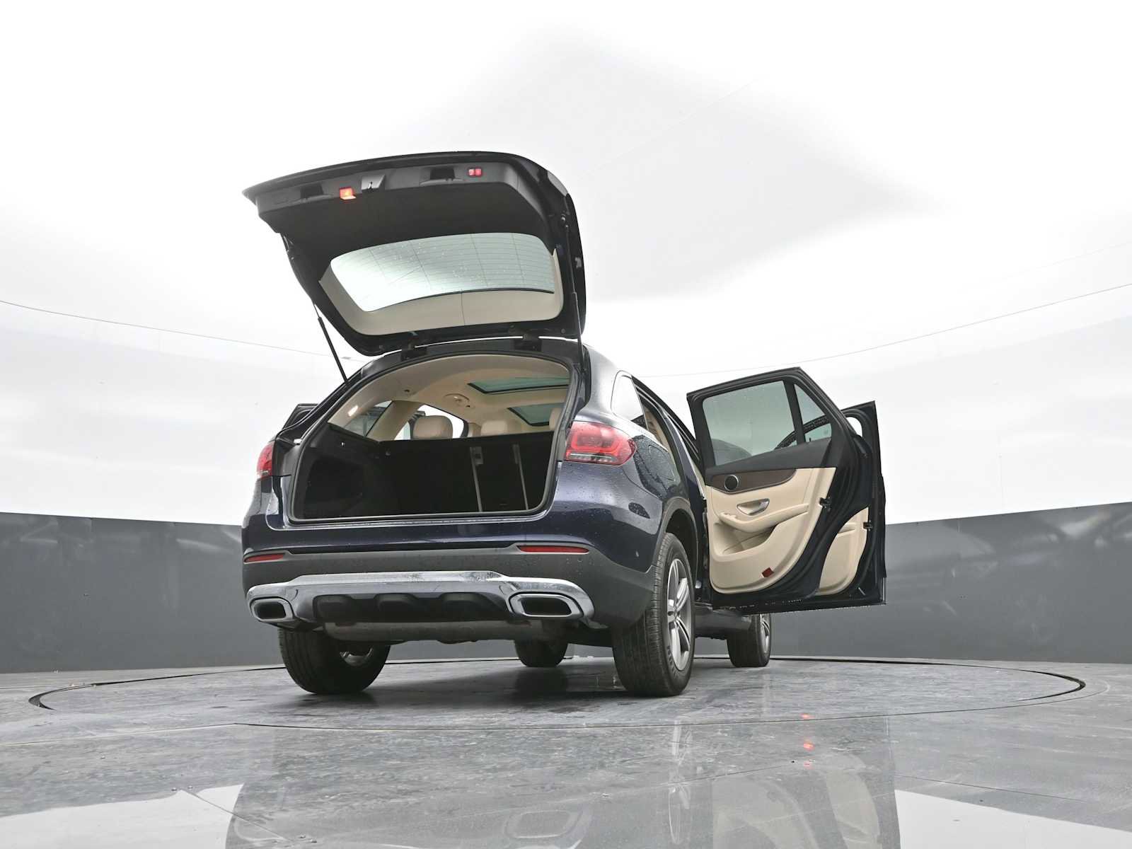 Used 2022 Mercedes-Benz GLC 300 GLC 300 image 47