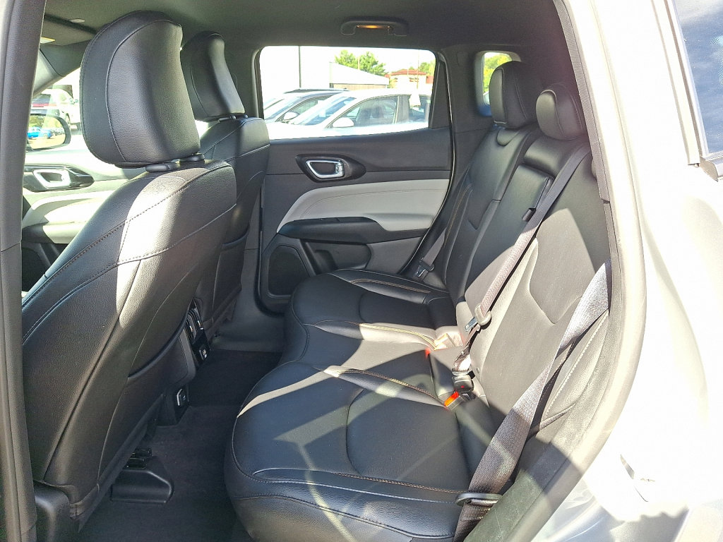 Used 2024 Jeep Compass Limited image 20