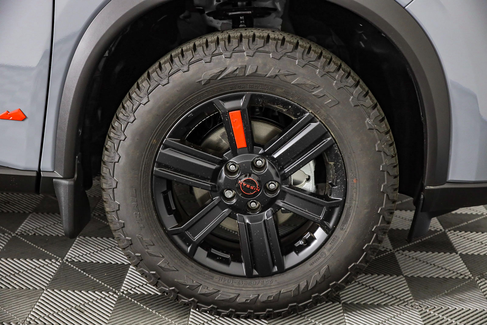 Used 2025 Nissan Rogue SV AWD/4WD image 11