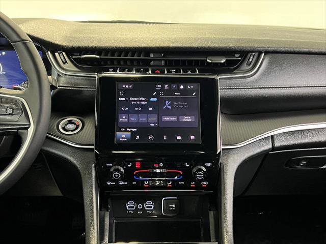 Certified 2024 Jeep Grand Cherokee L Laredo image 22